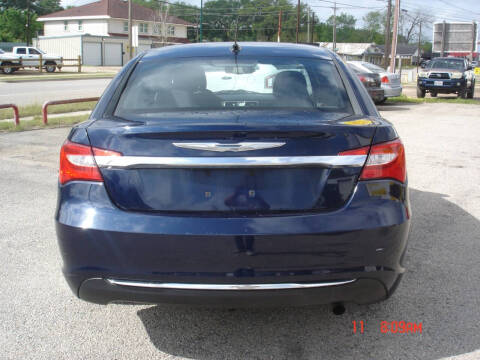 2013 Chrysler 200 Touring