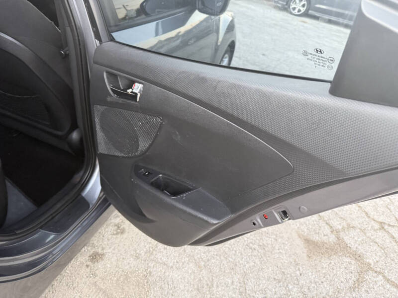 2013 Hyundai Veloster