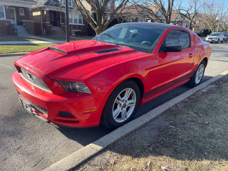 2013 Ford Mustang for sale at Apollo Motors INC in Chicago IL