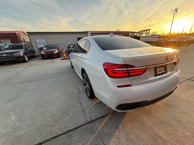 2017 BMW 7 Series 740i