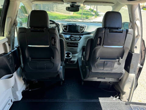 2020 Chrysler Pacifica Touring L Plus