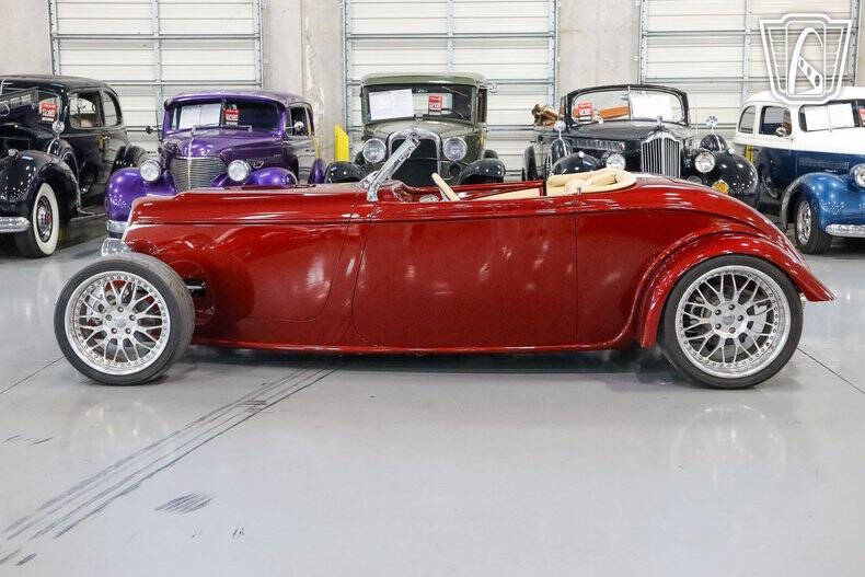 1933 Ford Roadster