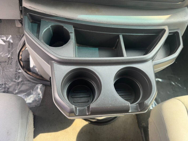 2010 Ford E-Series E-350 SD XLT