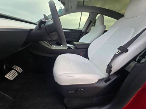 2023 Tesla Model Y Performance