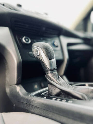2019 Ford Escape S