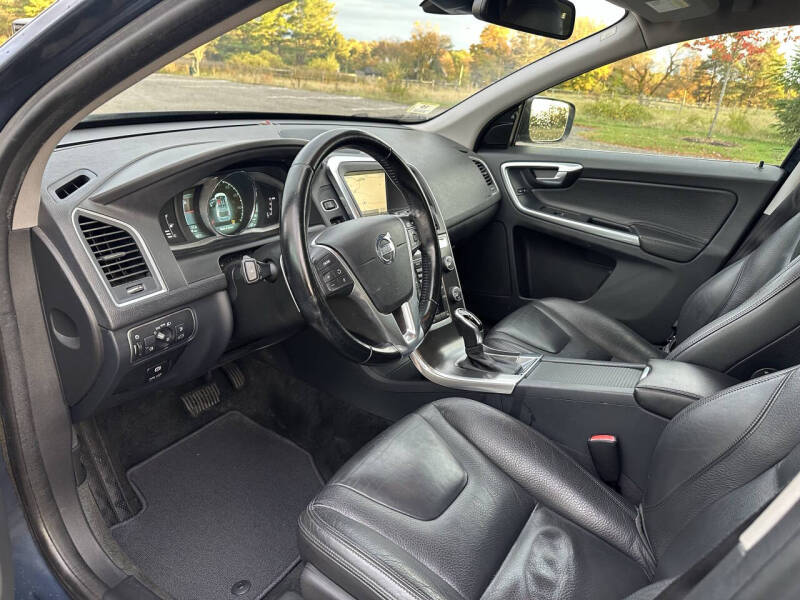 2014 Volvo XC60 T6 Premier Plus