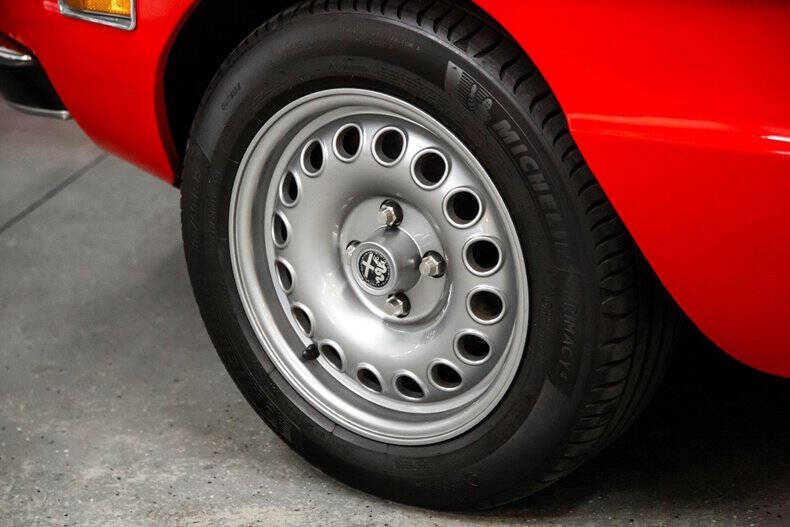 1975 Alfa Romeo Spider