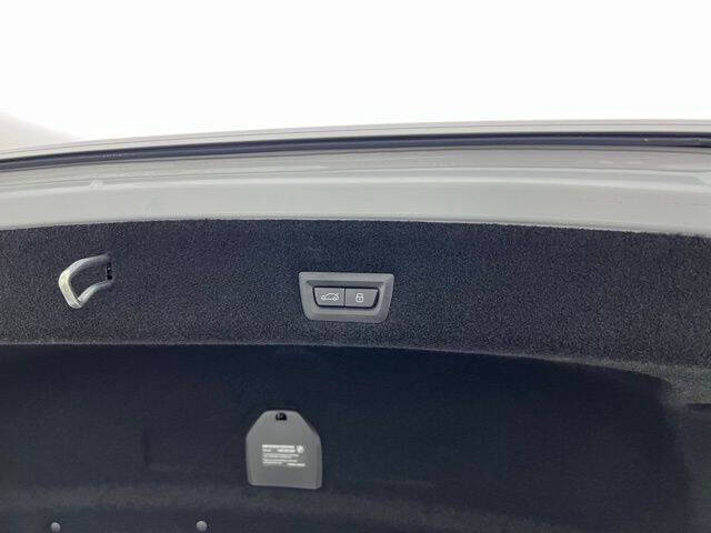 2025 BMW 7 Series 740i xDrive