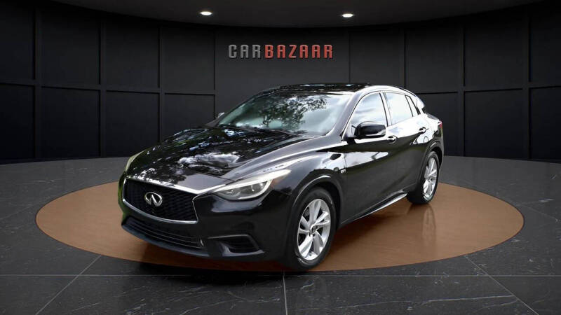 2017 Infiniti QX30 Luxury