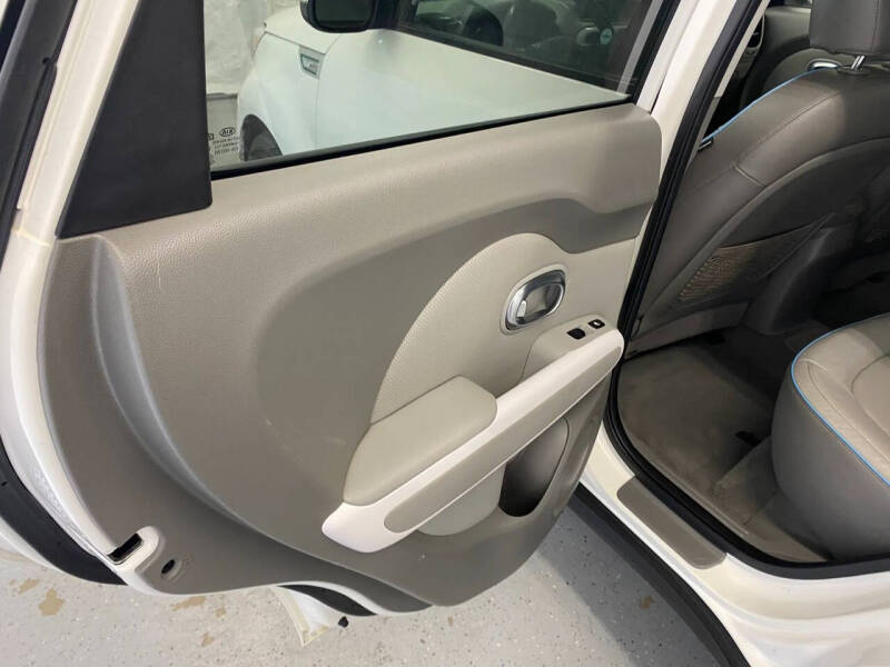 2017 Kia Soul EV +