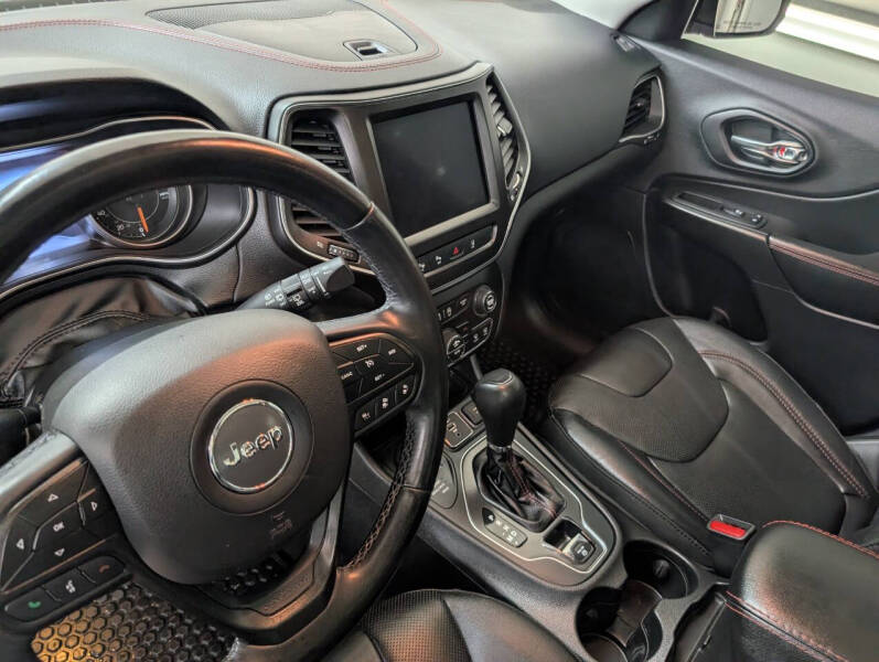 2019 Jeep Cherokee Trailhawk