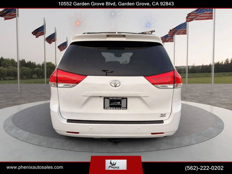 2011 Toyota Sienna Limited 7-Passenger