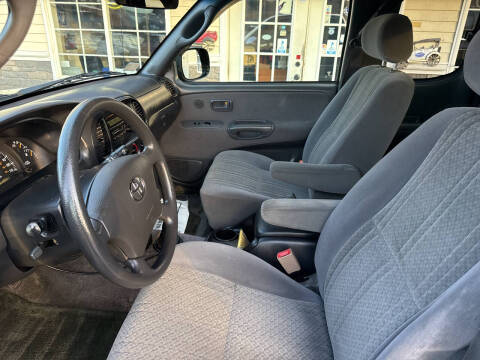 2004 Toyota Tundra SR5