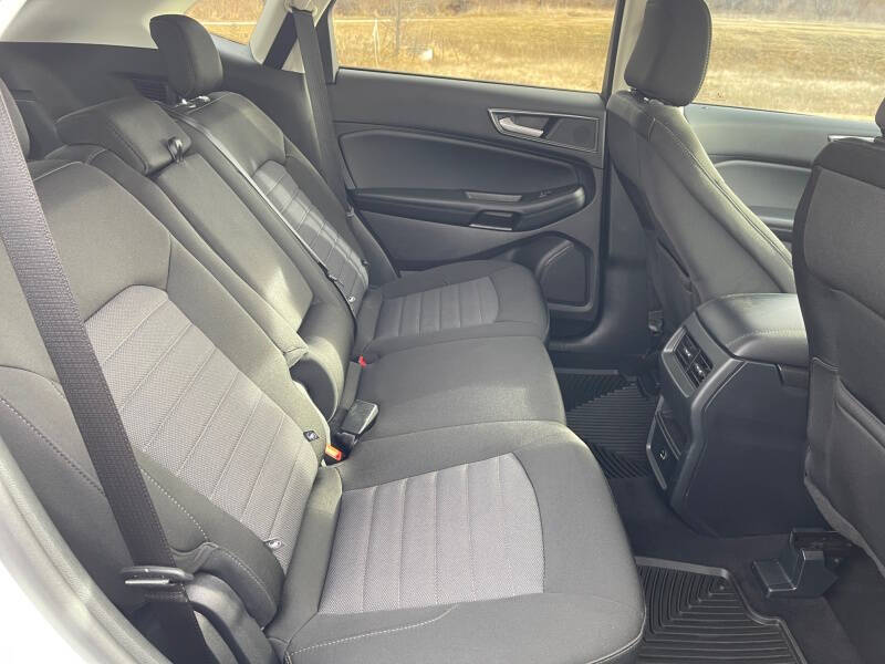 2021 Ford Edge SE