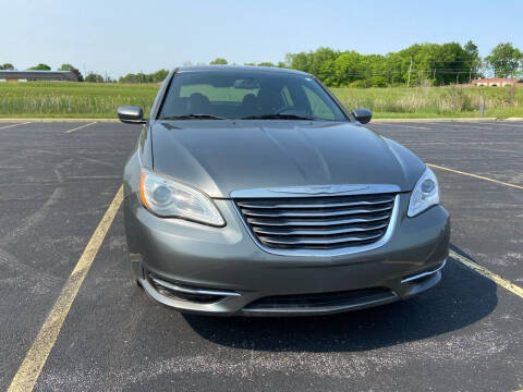 2013 Chrysler 200 for sale at Quality Motors Inc in Indianapolis IN