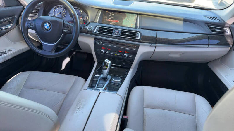 2015 BMW 7 Series 740i