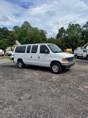 2004 Ford E-Series