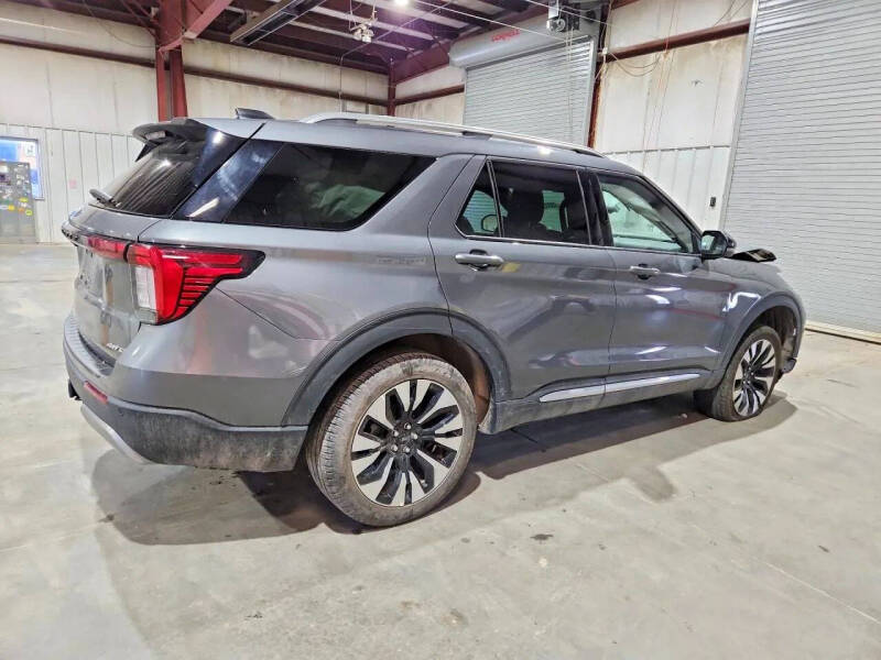 2025 Ford Explorer Platinum