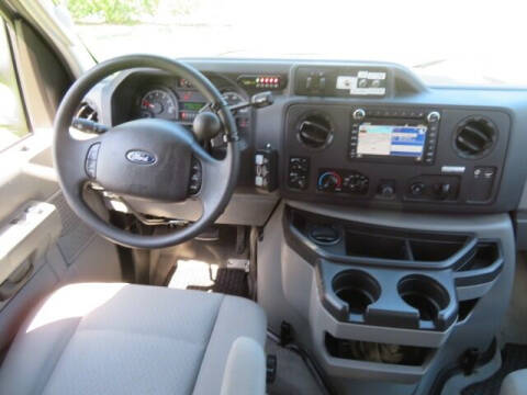 2011 Ford E-Series E-350 SD XLT