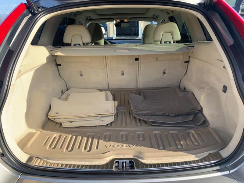 2015 Volvo XC60 T5 Drive-E Premier