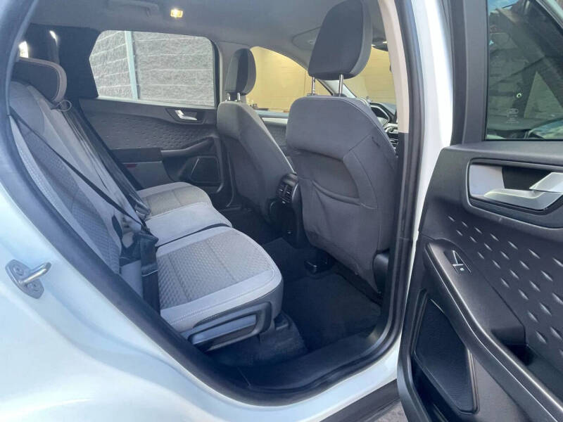 2020 Ford Escape SE