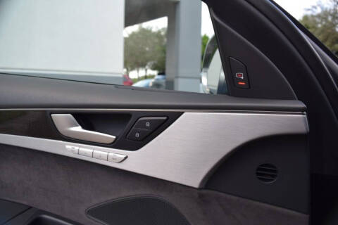 2015 Audi S8 4.0T quattro