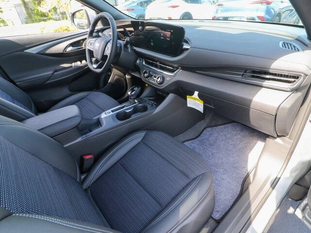 2025 Buick Envista Preferred