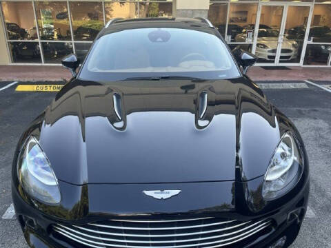 2022 Aston Martin DBX