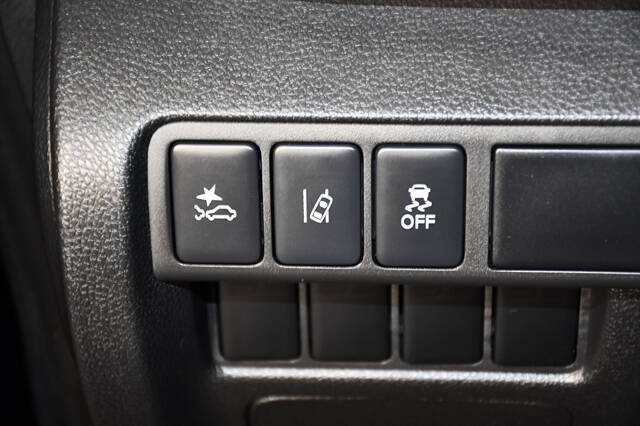 2024 Mitsubishi Eclipse Cross LE
