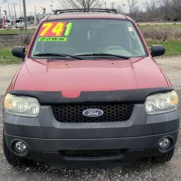 2006 Ford Escape for sale at Car Lot Credit Connection LLC in Elkhart IN