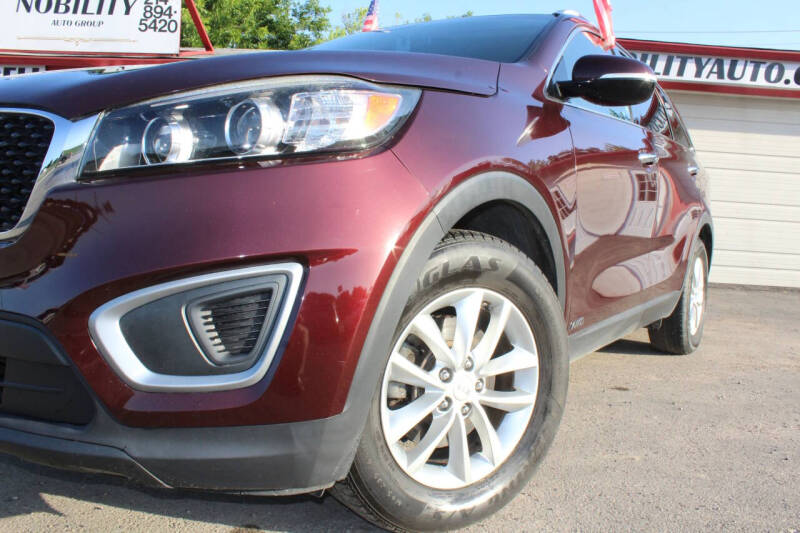 2017 Kia Sorento LX