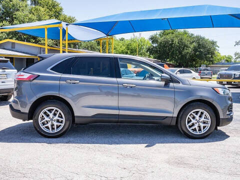 2022 Ford Edge