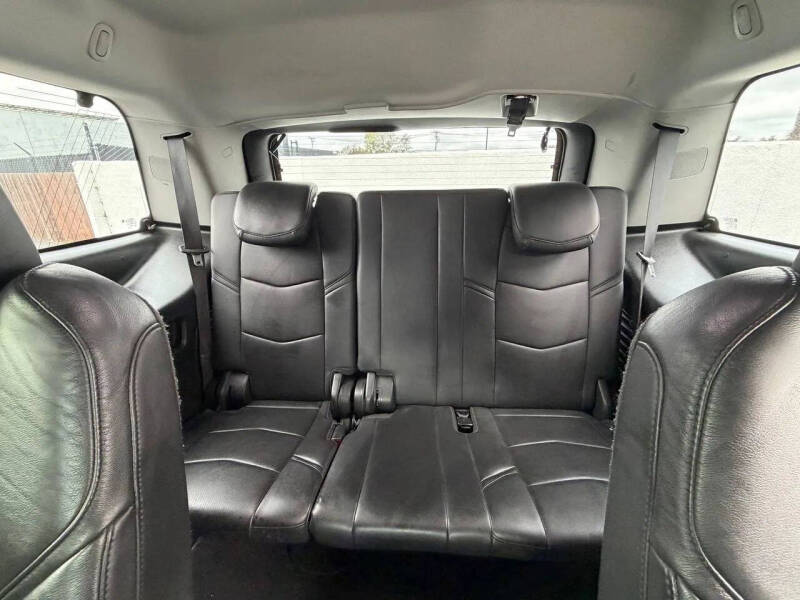 2019 Cadillac Escalade Luxury