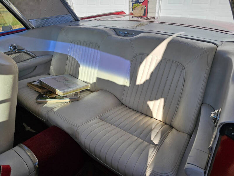 1961 Ford Thunderbird