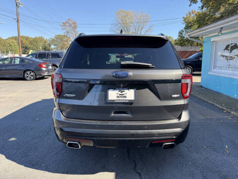 2016 Ford Explorer Sport