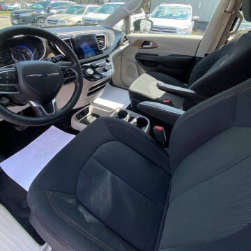 2017 Chrysler Pacifica Touring