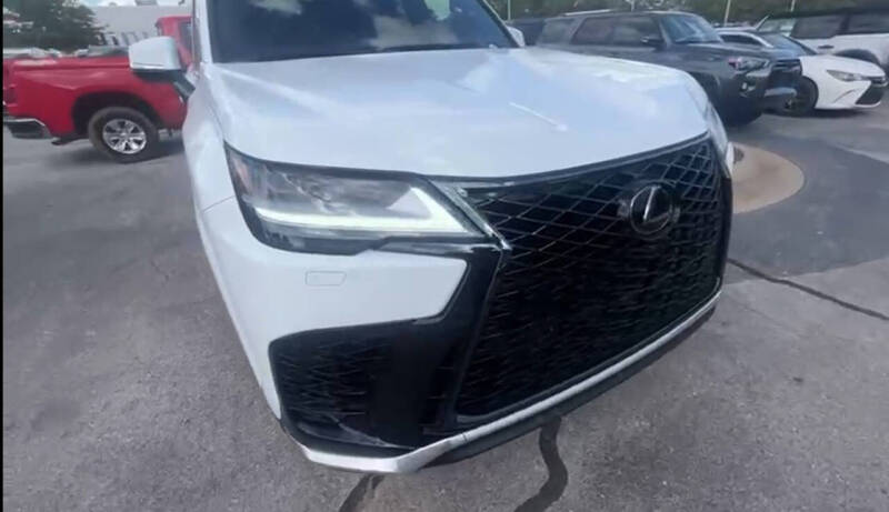2025 Lexus LX 600 F SPORT Handling
