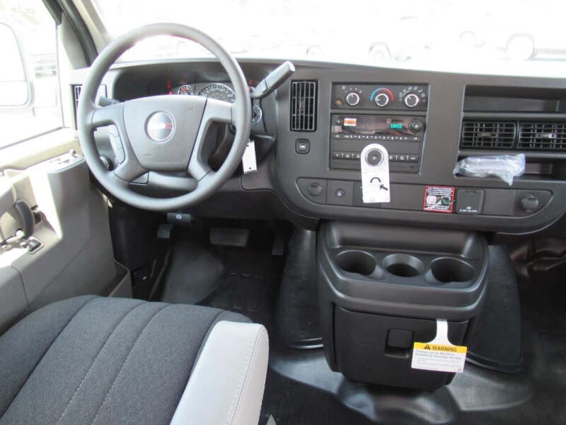 2026 GMC Savana 2500