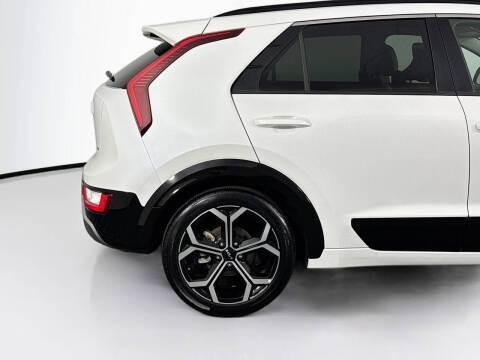 2023 Kia Niro EX Touring