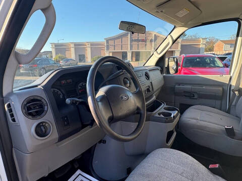 2010 Ford E-Series E-250