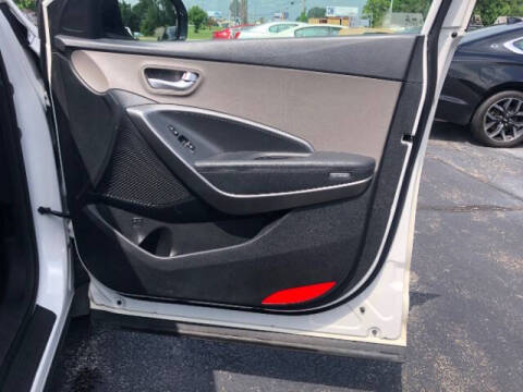 2016 Hyundai Santa Fe SE