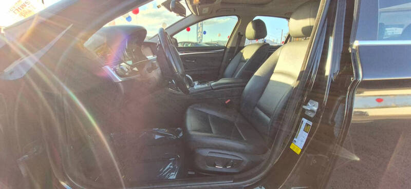 2016 BMW 5 Series 528i