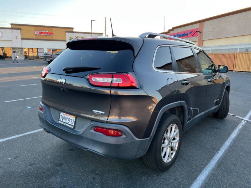 2017 Jeep Cherokee Latitude