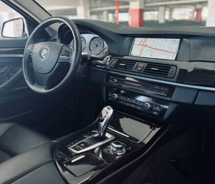 2013 BMW 5 Series 528i