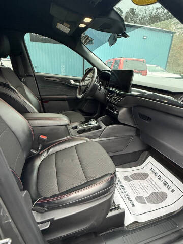 2023 Ford Escape ST-Line