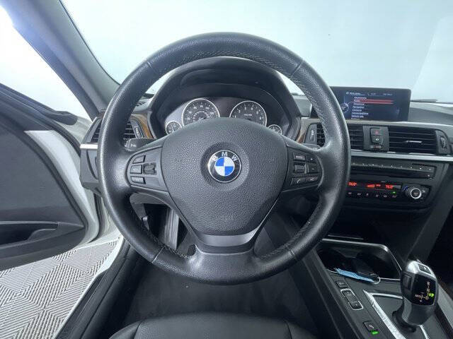2015 BMW 3 Series 320i xDrive