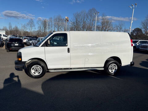 2022 GMC Savana 2500