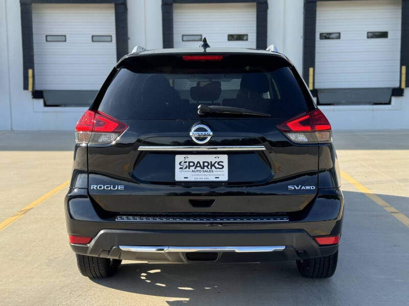 2017 Nissan Rogue SV