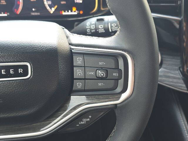 2022 Jeep Wagoneer Series III