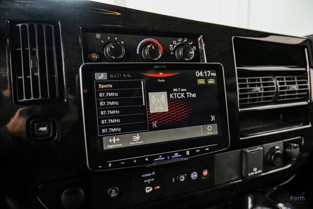 2023 Chevrolet Express 2500